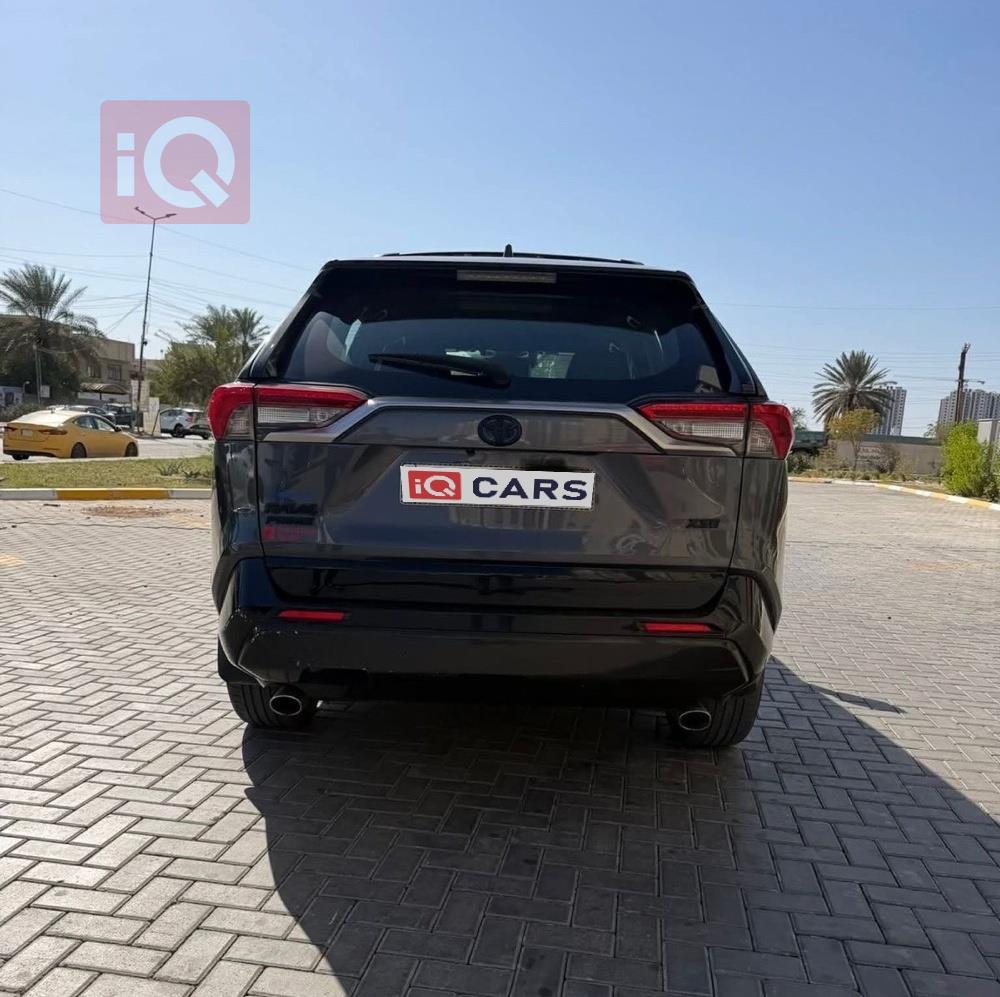 تويوتا راف 4